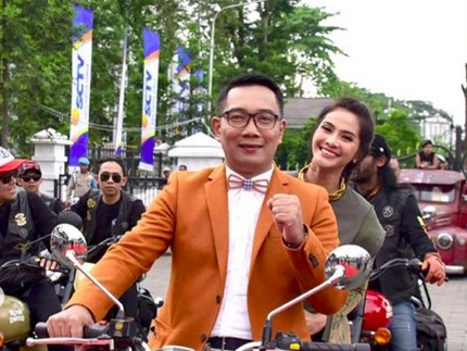 Jaga Perasaan Pasangan Seperti Duet Ridwan Kamil-Maudy Koesnaedi