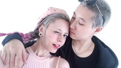 Khawatir Putri Jackie Chan Dieksploitas Kekasih Wanita, Ibunda: Naif & Mudah Dipengaruhi