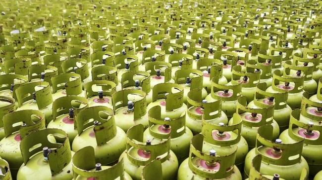 Pemerintah akan memperketat subsidi LPG 3 kg. Berikut penjelasan skema subsidi LPG 3 kg.