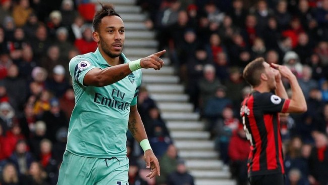 Unai Emery terbilang dinamis dalam menerapkan strategi di Arsenal, namun The Gunners terlalu mengandalkan Pierre-Emerick Aubameyang di lini depan.