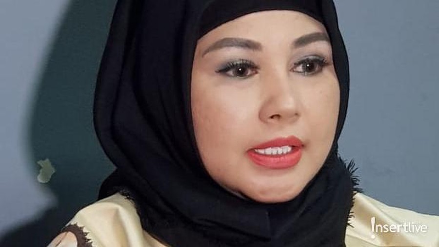 Kata Mantan Istri Tentang Penggerebekan Vicky Prasetyo Mantan Istri Vicky Prasetyo, Vivi, menyampaikan pendapatnya mengenai aksi penggerebekan yang dilakukan Vicky di rumah Angel Lelga, beberapa waktu lalu.
