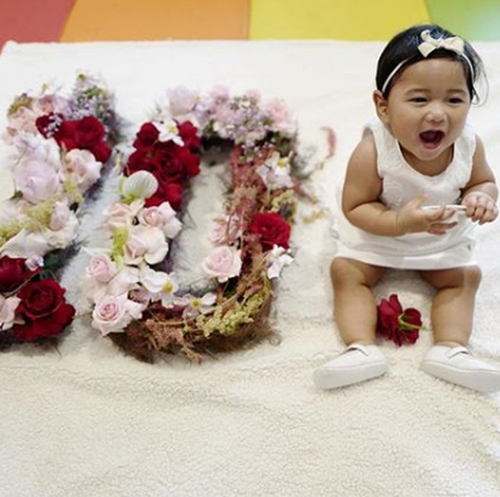 <p>Bayi lucu satu ini bernama Gayatri Idalia Yudhoyono, anak Edhie Baskoro Yudhoyono (Ibas) dan Siti Ruby Aliya Rajasa, yang tak lain cucu Presiden ke-6 RI Susilo Bambang Yudhoyono. (Foto: Instagram @ruby_26)</p>