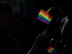 Asmara Pesinetron Pria Peras Pacar Sejenis Berujung Ancaman Penjara