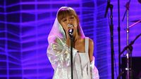 Konser Tertunda, Alergi Makanan Bikin Ariana Grande Serasa Telan Kaktus