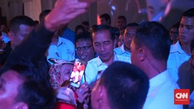 Jokowi akan Dukung UMKM Walau Investasi Asing Dilonggarkan