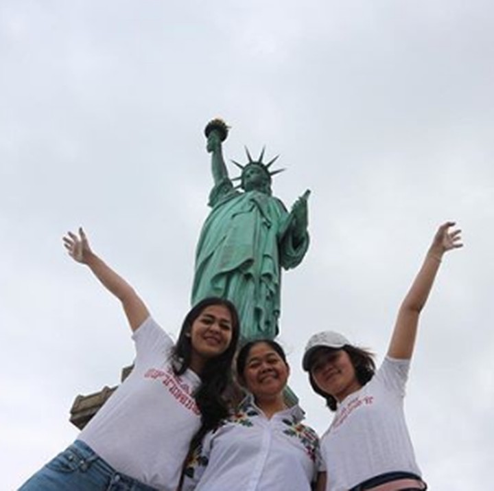 <p>Keren banget foto di Patung Liberty. Jadi ingin ikutan liburan deh he-he-he. (Foto: Instagram @graciaz14)  </p>