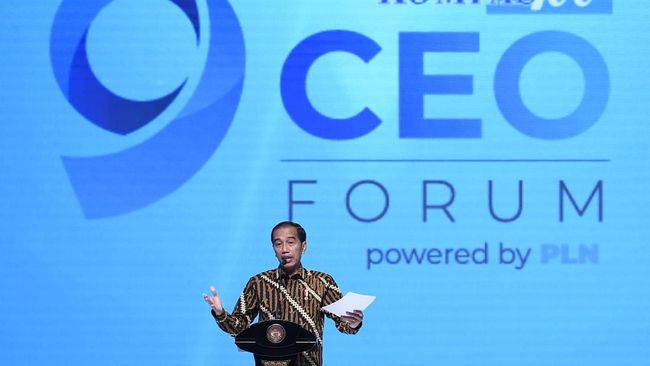 Jokowi Yakin Perang Dagang Dorong Industri Masuk ke RI Presiden Joko Widodo minta pengusaha menyikapi dampak perang dagang antara AS dan China karena akan membuat investor mengalihkan dananya ke ASEAN dan Indonesia.