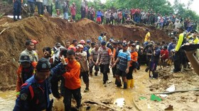 Longsor Dominasi Bencana di Jabar Sepanjang 2018