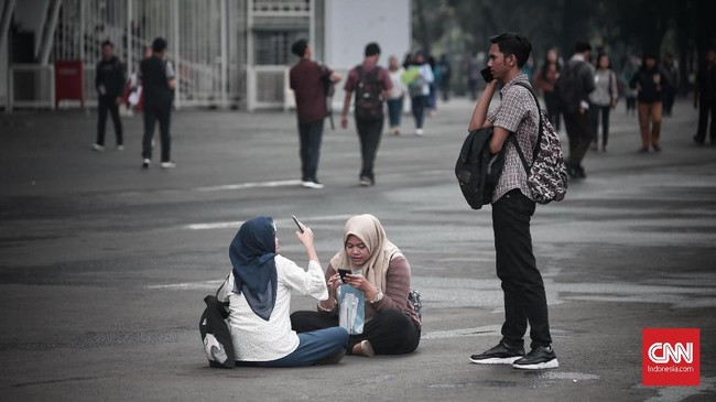 Antrian para pencari lowongan kerja memadati Stadion Gelora Bung Karno (GBK) untuk mengikuti Job Fair BUMN Career Oppurtunity (BCO). Rabu, 28 November 2018. Job Fair bertajuk Jakarta spektakuler 