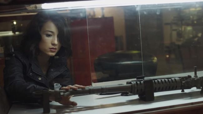 Sosok misterius yang diperankan Julie Estelle dalam 'The Night Comes For Us' sedikit terbuka di sini.