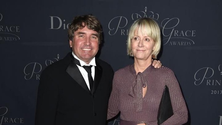 5 Fakta Keluarga Stephen Hillenburg, Kreator SpongeBob SquarePants Kreator kartun fenomenal SpongeBob SquarePants, Stephen Hillenburg, telah meninggal karena sakit. Berikut 5 fakta singkat soal keluarga sang kreator.