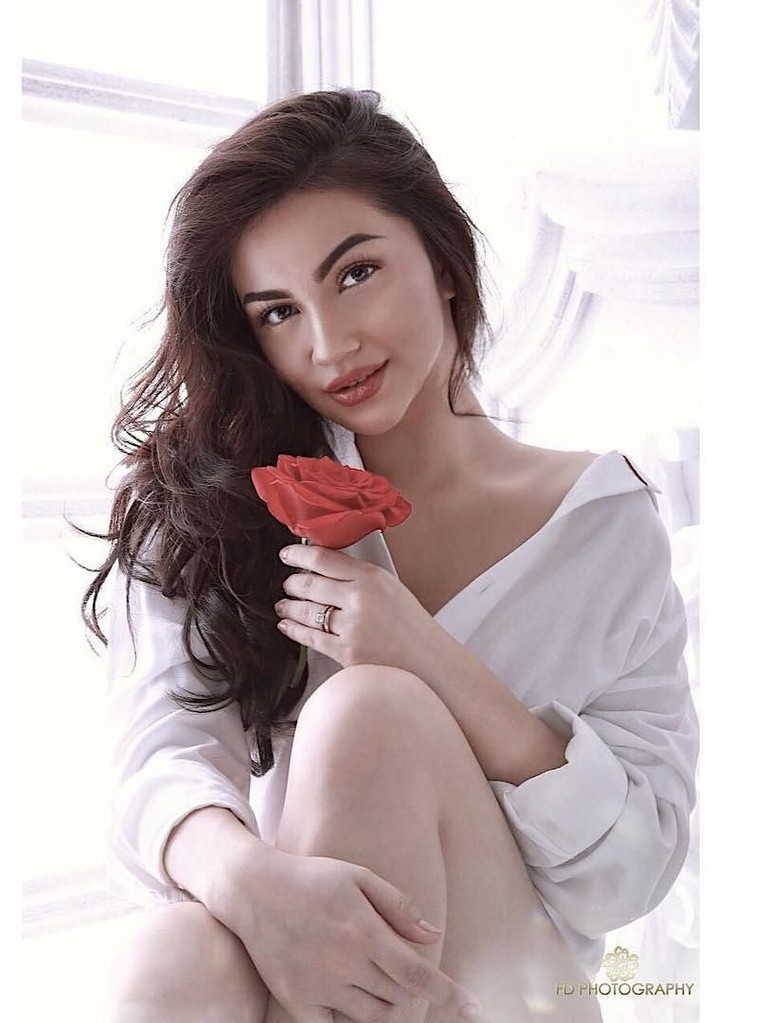 Meski masih berusia 20an, enam artis ini sudah jago menggeluti bisnis. Mulai dari Prilly Latuconsina hingga Aurel Hermansyah.