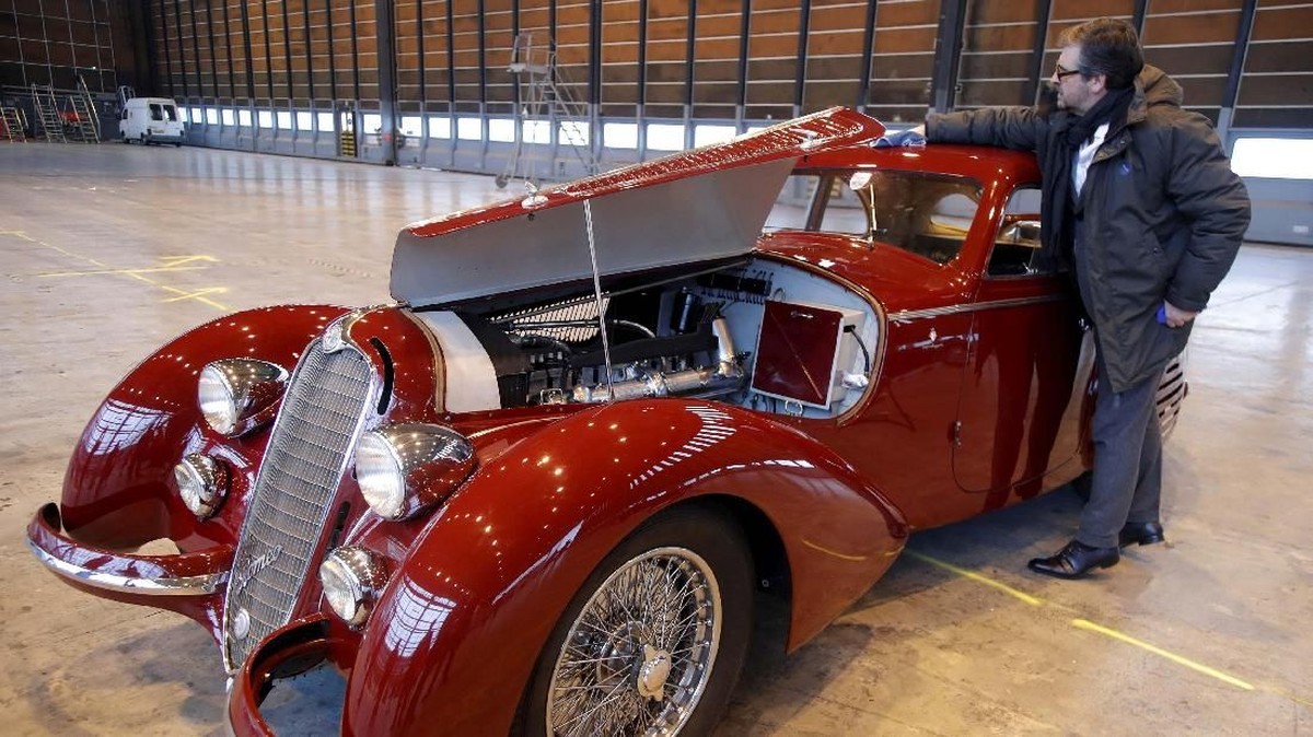 FOTO: Lelang Mobil Antik Eropa Senilai Rp571 Miliar