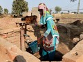 FOTO: Derita Wanita Pakistan Karena Krisis Toilet