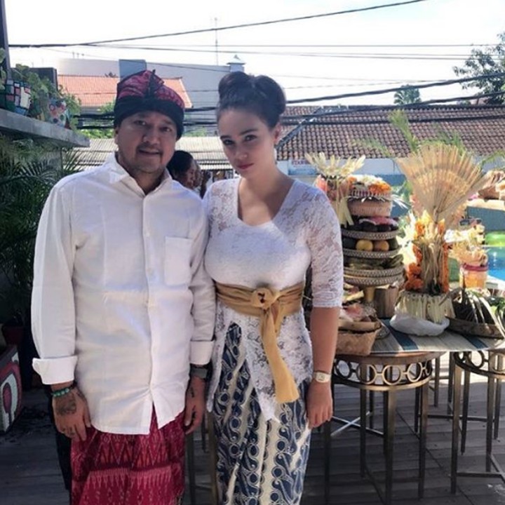 <p>Langgeng selalu ya Feby dan Franky. (Foto: Instagram @febyfebiola_)  </p>