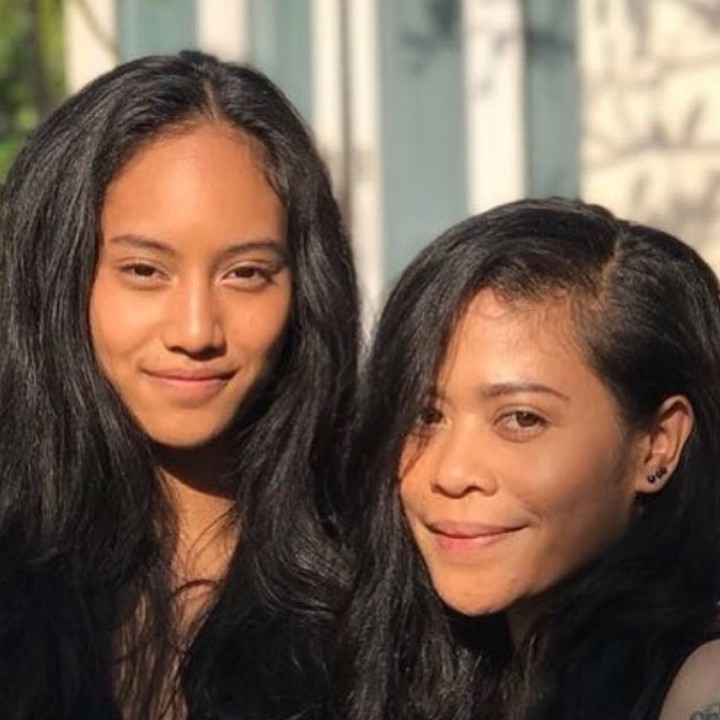 <p>Eits, jangan ketukar. Ini Kikan dengan anaknya, bukan Kikan dengan adiknya ya. He-he-he. (Foto:Instagram @kikankikan)</p>