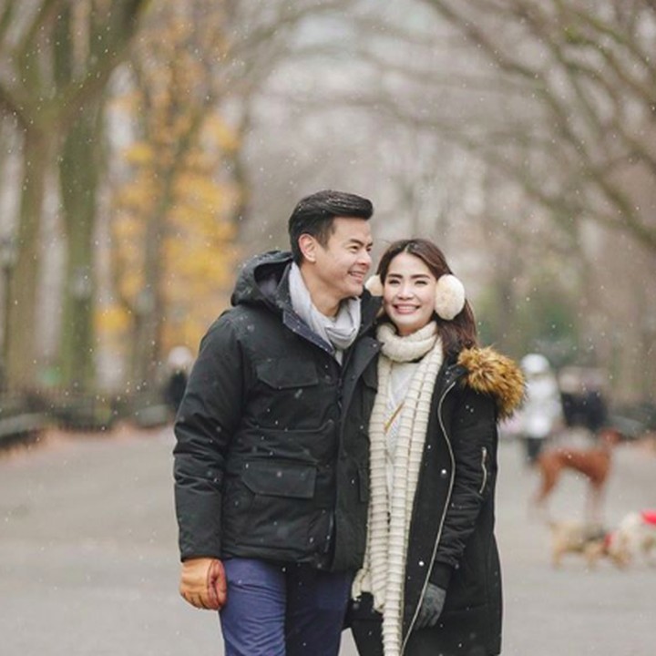 <p>Dion yang hobi fotografi senang banget jadiin istri sebagai objek fotonya. So sweet! (Foto: Instagram/sweet.escape via fionaanthony)</p>