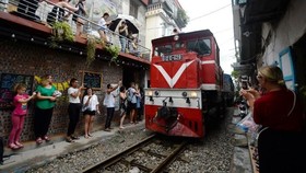 img-title Hanoi dalam Cengkeraman Overtourism