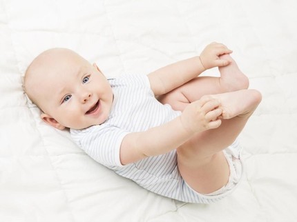30 Nama Bayi Laki-laki Berarti Penyayang