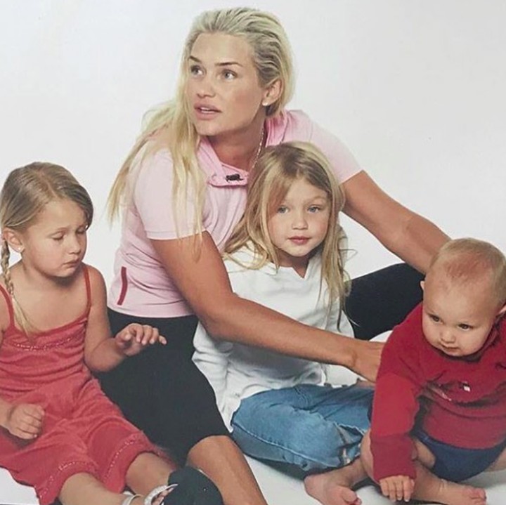 <p>Bunda pasti tahu deh sama Hadid bersaudara yaitu Jelena Noura Hadid alias Gigi, Isabella Khair Hadid alias Bella, dan Anwar Hadid. Mereka adalah kakak-adik berprofesi model yang terkenal di Amerika dan Eropa. (Foto: Instagram/anwarhadid)</p>