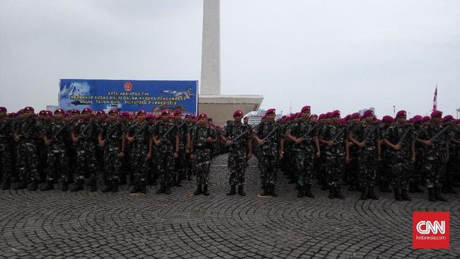 52 Ribu Aparat TNI-Polri Siap Amankan Akhir Tahun dan Pemilu Tito mengatakan selama dua tahun menjabat sebagai Kapolri, apel dengan anggota terbanyak baru terjadi kali ini.