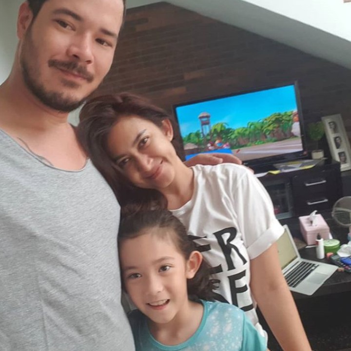 <p>Meski sudah resmi berpisah dengan Nafa Urbach, Zack Lee selalu berusaha memberikan yang terbaik untuk kebahagiaan Mikhaela. Salah satunya dengan melakukan co-parenting.</p>