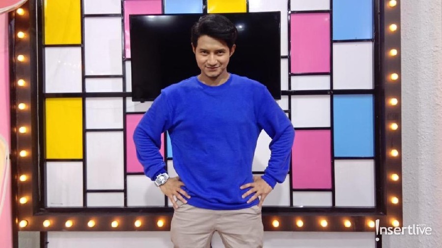 2 Kali 'Dilangkahi' Adik, Chand Kelvin: Antara Malu dan... Chand Kelvin belum juga menikah di usianya yang ke-33 padahal kedua adiknya sudah lebih dulu menuju ke pelaminan.