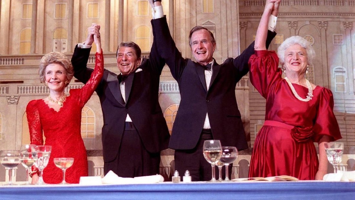 FOTO: Cuplikan Kisah Hidup George HW Bush