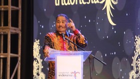 Cerita Sosok Ibu, Menpar Kenang Momen Gaji Pertamanya