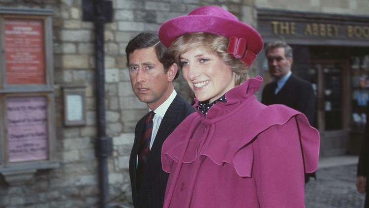Prince Charles and the Princess of Wales (1961 - 1997, later Diana, Princess of Wales) at Westminster Abbey, London, for a centenary service for the Royal College Of Music, 28th February 1982. (Photo by Fox Photos/Hulton Archive/Getty Images)