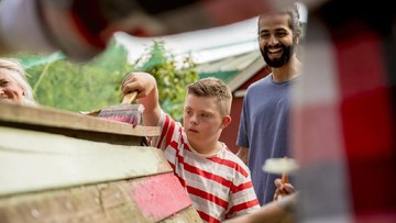 Apa yang harus dilakukan untuk membesarkan anak dengan Down syndrome?