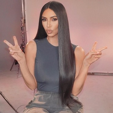 Gara-gara Anting Anak, Kim Kardashian Dihujat Netizen Emak-emak