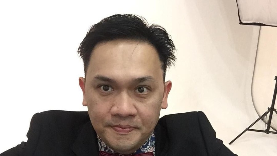 Berikut daftar lima artis yang tercatat pernah berseteru dengan Farhat Abbas.