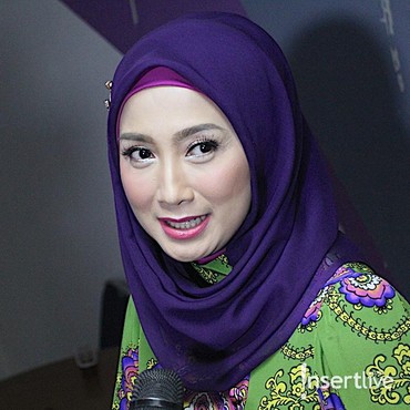 Desy Ratnasari Bicara Kemungkinan Menikah Lagi