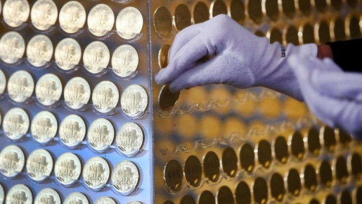 Gara-Gara Brexit, Harga Emas Kembali Sentuh US$ 1.300 - Rifanfinancindo