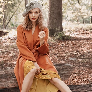 Genap 33 Tahun, Intip Gaya Berpakaian Amanda Seyfried