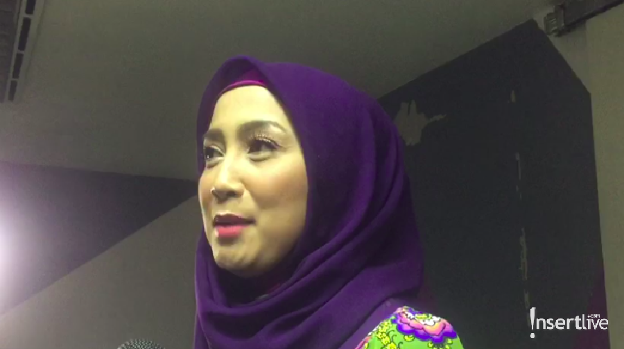 Desy Ratnasari Akui Sudah Punya Kekasih Lagi Aktris senior, Desy Ratnasari, mengaku sudah mempunyai kekasih baru.