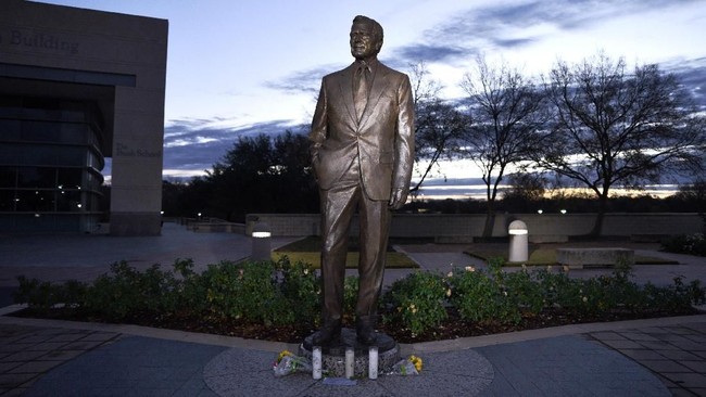 Amerika Serikat akan menggelar rangkaian acara perpisahan untuk mendiang mantan presiden George HW Bush selama empat hari mulai Senin (3/12).