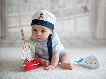 20 Nama Bayi Laki-Laki dengan Makna Suci