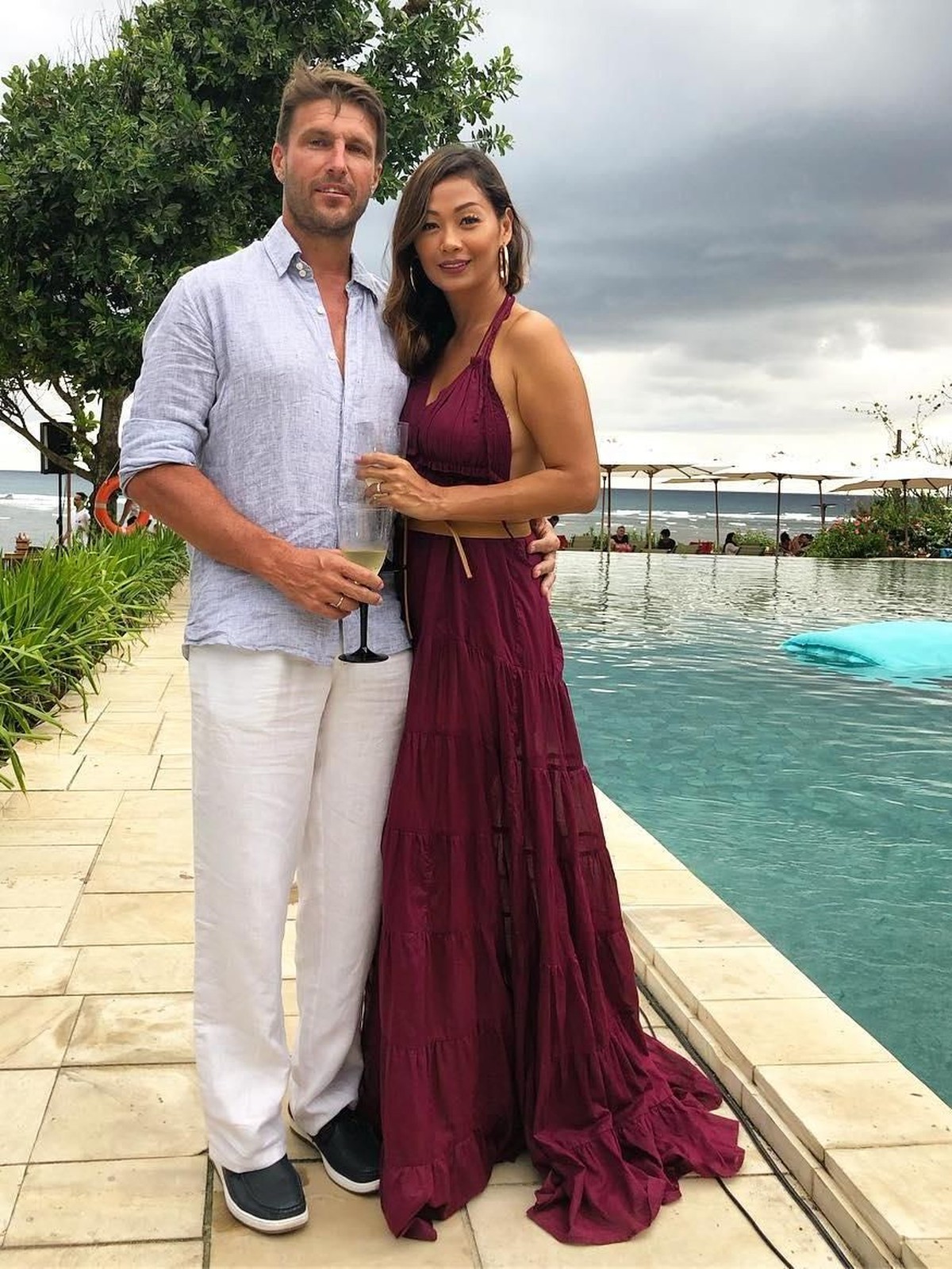 Pernikahan Priyanka Chopra dan Nick Jonas dapat simpati besar dunia&period; Namun selain mereka enam artis ini juga pilih menikah dengan pria beda negara&period; Siapa saja&quest;