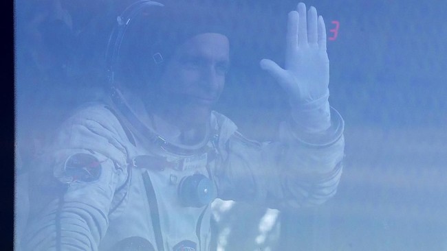 Roket Soyuz MS-11 telah berhasil diluncurkan dari lapangan Baikonur di Kazakhstan menuju stasiun luar angkasa internasional (ISS).