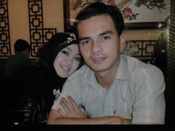 Cerita Cinta Teddy Syah dan Rina Gunawan