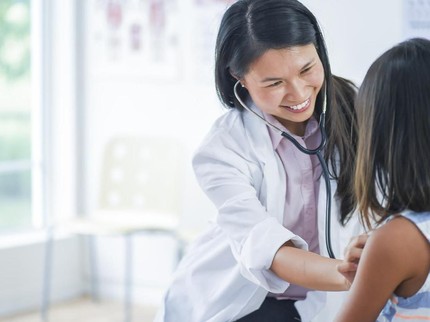 5 Dokter Anak Favorit di Jakarta Versi Pilihan Bunda