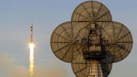 Ada Kebocoran Roket, Tiga Astronaut Kembali ke Bumi