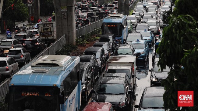 Presiden Jokowi menilai koordinasi transportasi di Jabodetabek terlalu ribet karena melibatkan banyak instansi, sekarang saatnya disederhanakan.