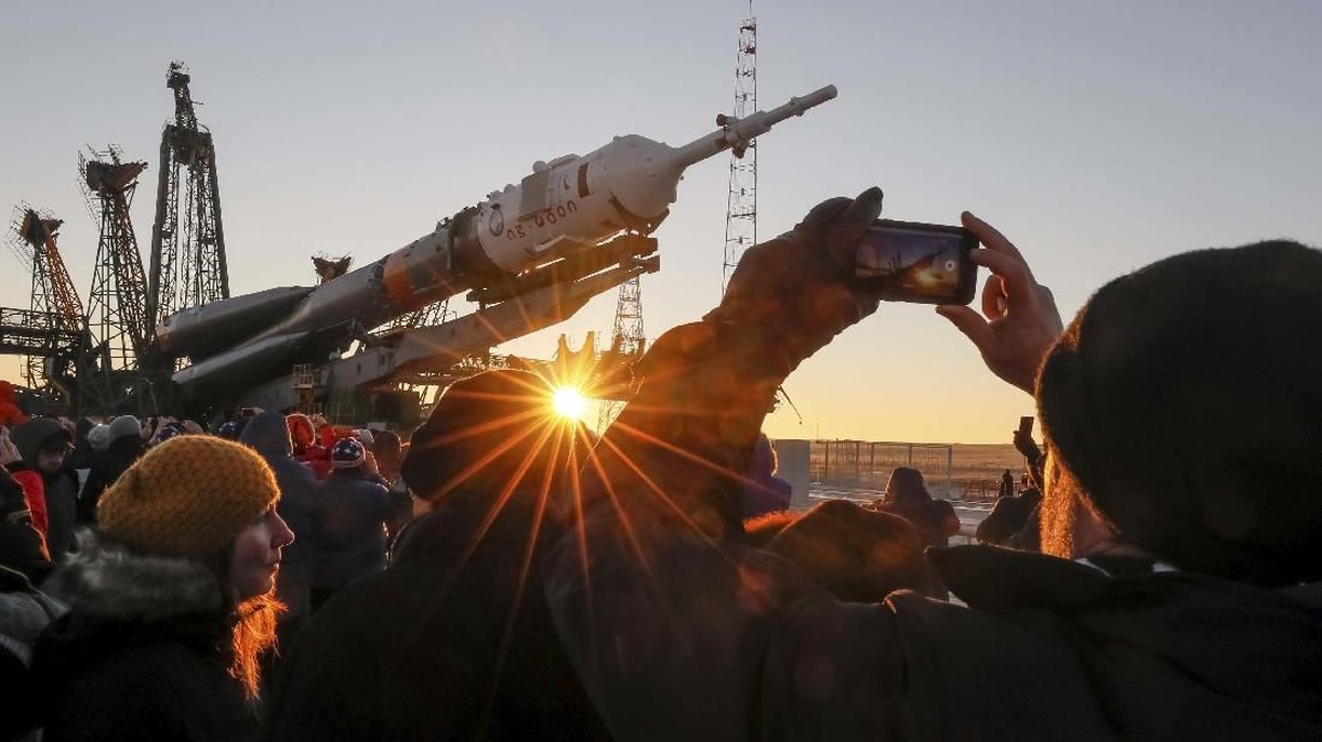 FOTO: Roket Soyuz MS-11 Melesat Membelah Angkasa