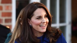 Gaun Sederhana Kate Middleton Jadi Perhatian
