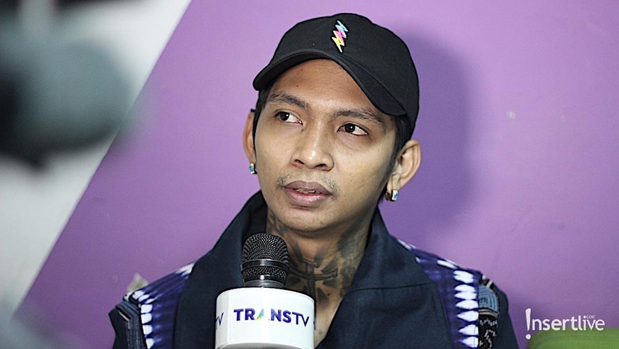 Kenang Awal Karier, Young Lex: Gue Cuma Punya Niat Young Lex mengenang kesulitan awal berkarier di film dokumenter miliknya. Ia mengatakan saat itu hanya memiliki niat.