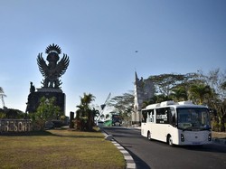 Perusahaan Bus Listrik Bakrie Siap IPO, Minat Beli Sahamnya?
