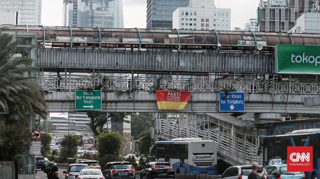 Pembongkaran JPO Tosari akan berlangsung selama empat hari yakni 14-17 Desember. Sementara penerapan rekayasa lalu lintas dimulai pada pukul 23.00-04.00 WIB.